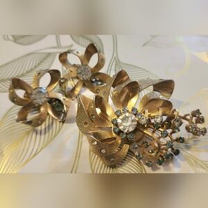 Vintage 1940s Goldtone & Rhinestone Ribbon Jewelry Set